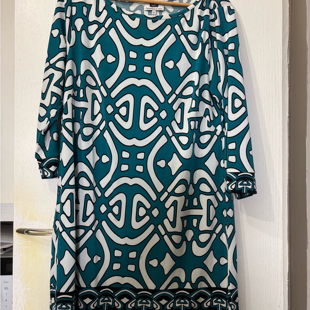 Laundry by Design Blue and White Sheath Dress 3/4 Cuffed Sleeves